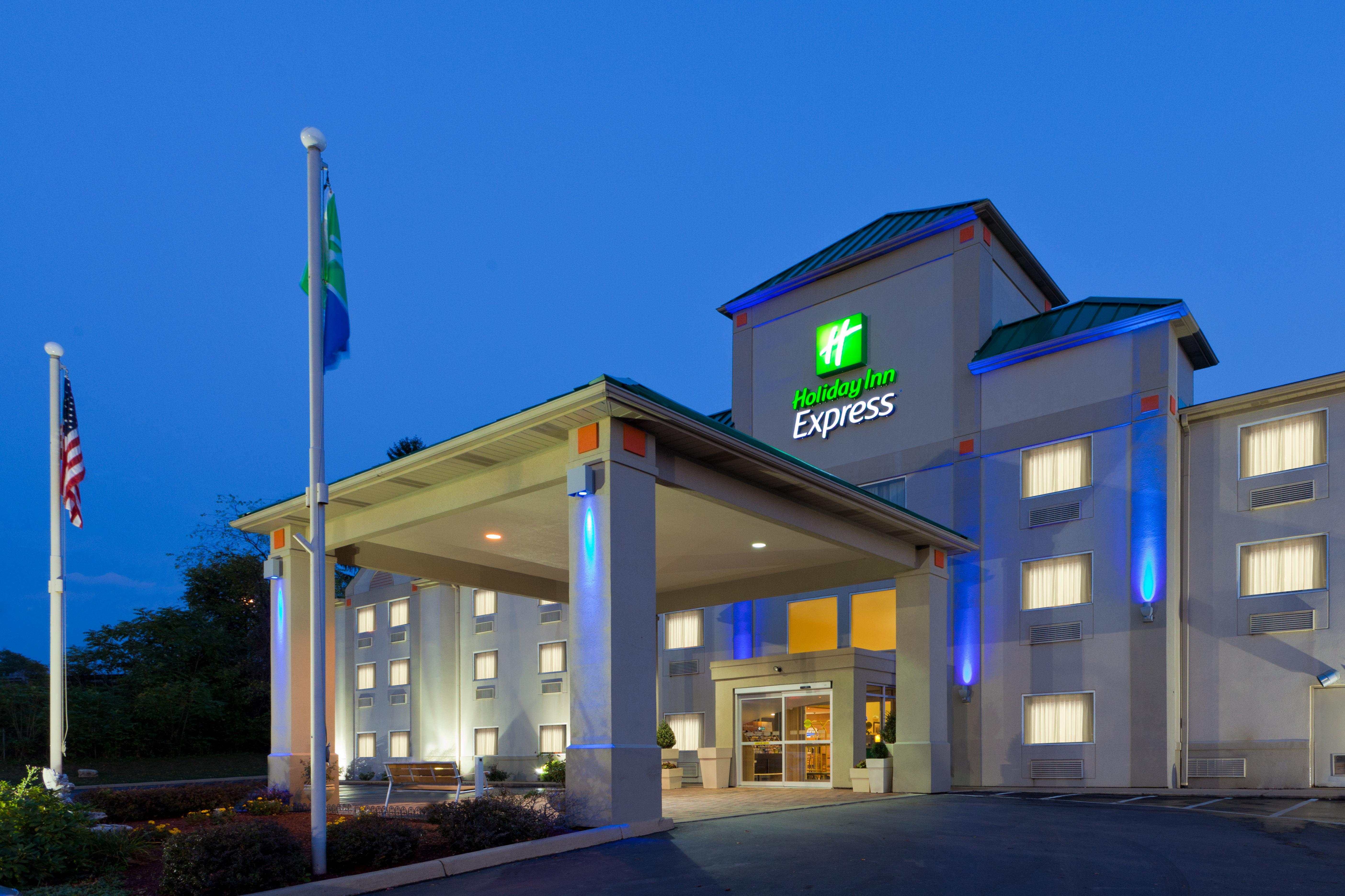 Holiday Inn Express Irwin Pa Tpk Exit 67 By Ihg Экстерьер фото