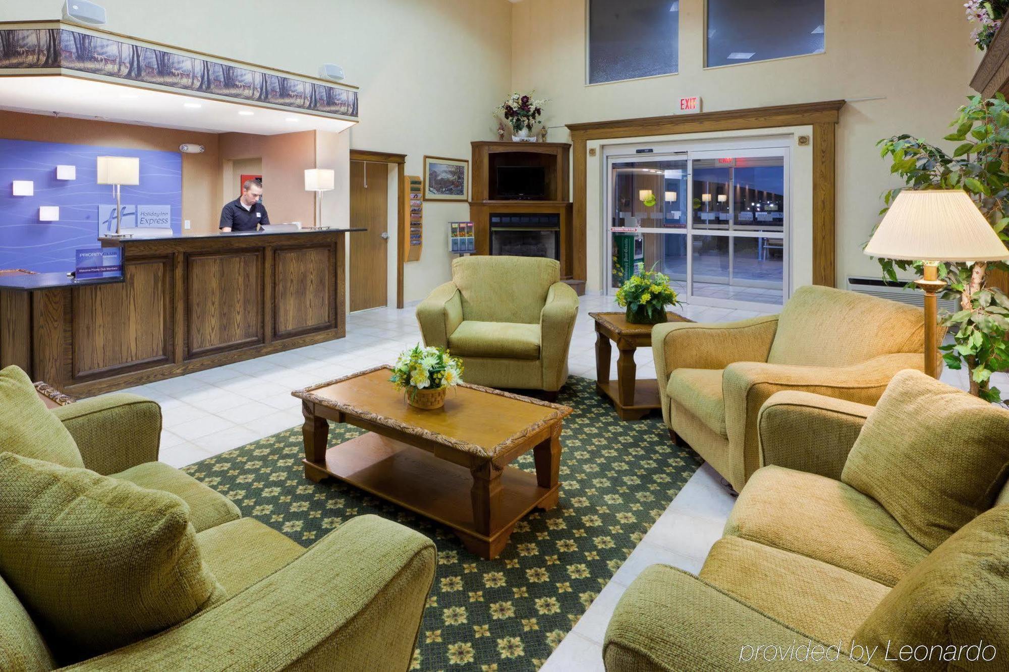 Holiday Inn Express Irwin Pa Tpk Exit 67 By Ihg Экстерьер фото