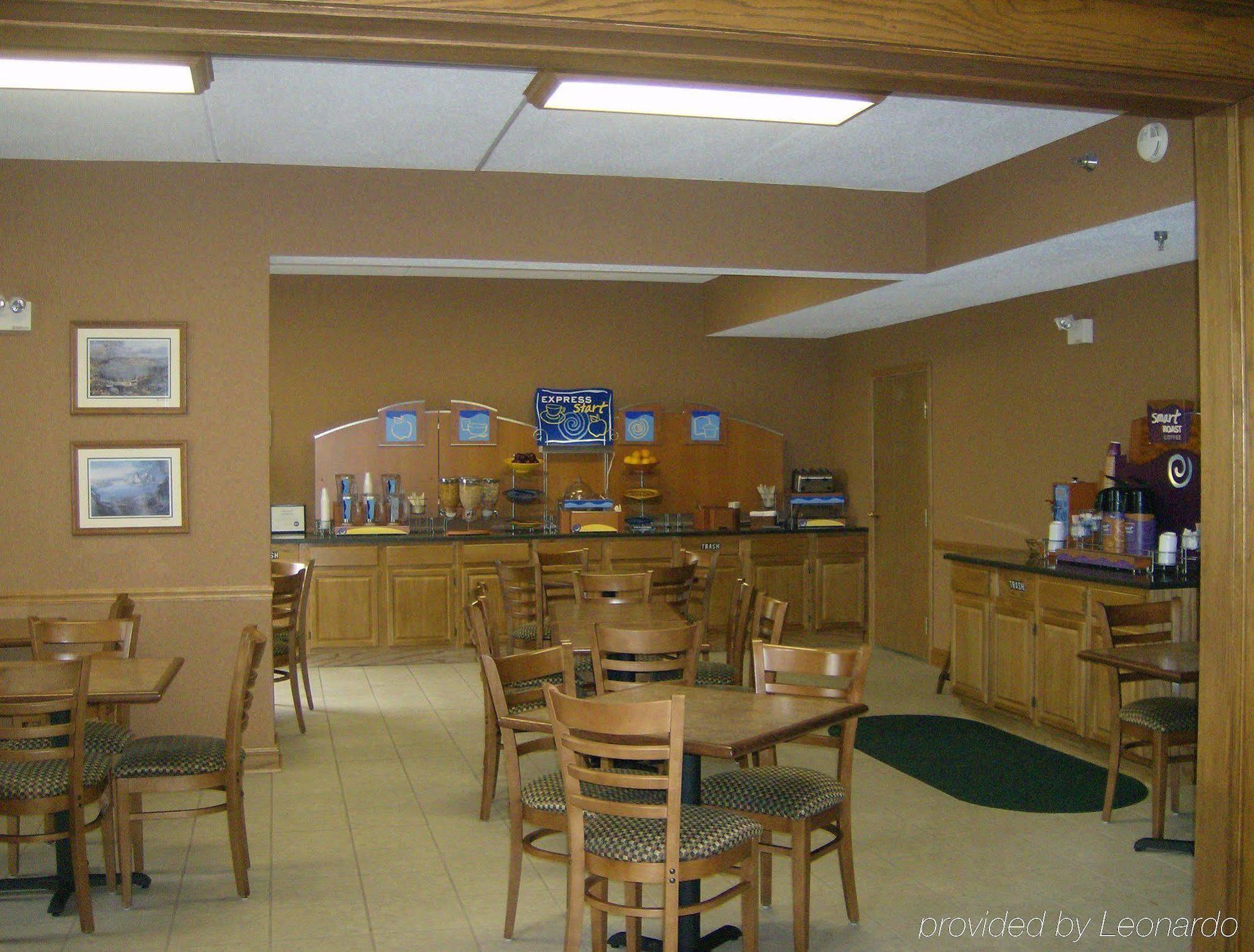 Holiday Inn Express Irwin Pa Tpk Exit 67 By Ihg Экстерьер фото